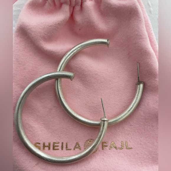 Silver Sheila Fajl hoop earrings - Picture 3 of 3